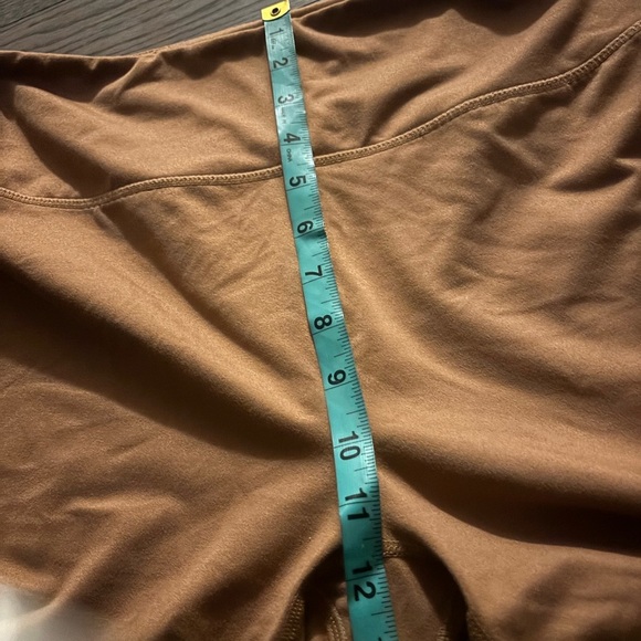 Lazy pants Tan Seamless high waisted Biker Shorts Sz L - Picture 5 of 9